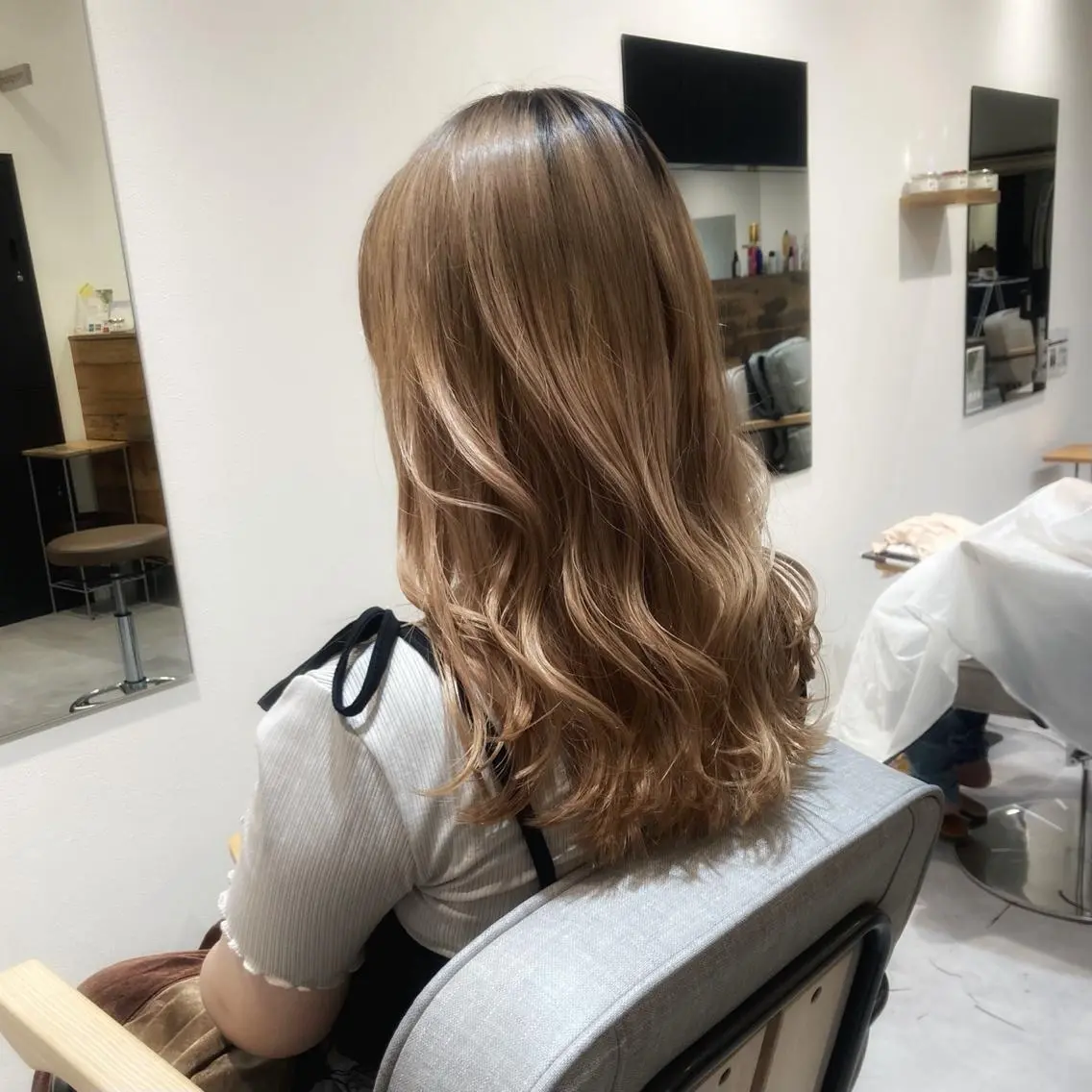 ミディアム 韓国風ヘア 🌈似合わせカット 中村隆寛のヘアスタイル