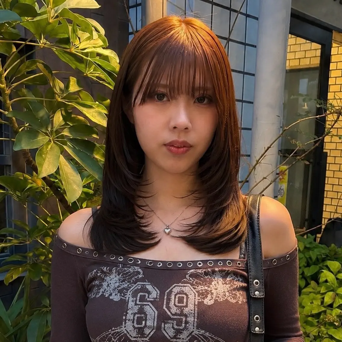 ロング 顔まわりレイヤー 顔周りカット ハッシュカット 韓国風ヘア レイヤーカット カット ヘアカラー トリートメント ハイトーン/レイヤー カット/TAKEのヘアスタイル