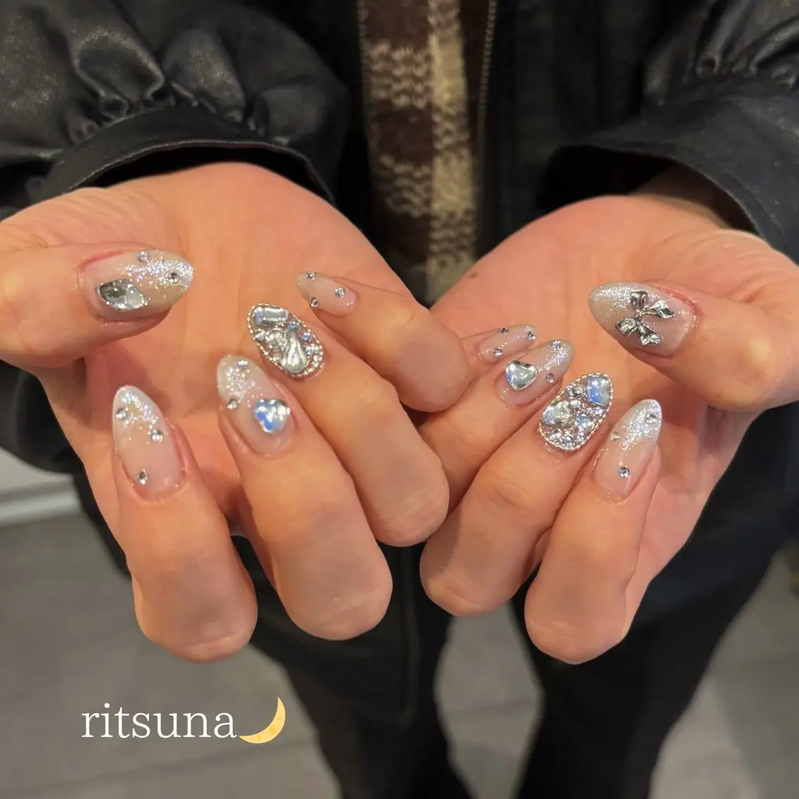ネイル ritsuna🌙 nail 堺筋本町のネイルデザイン