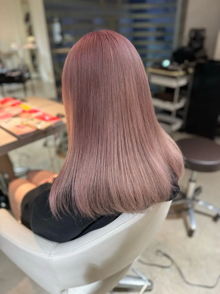 セミロング カラー ピンクカラー ホワイトピンク 絶対カワイイ保証💕 カワノチヒロのヘアスタイル