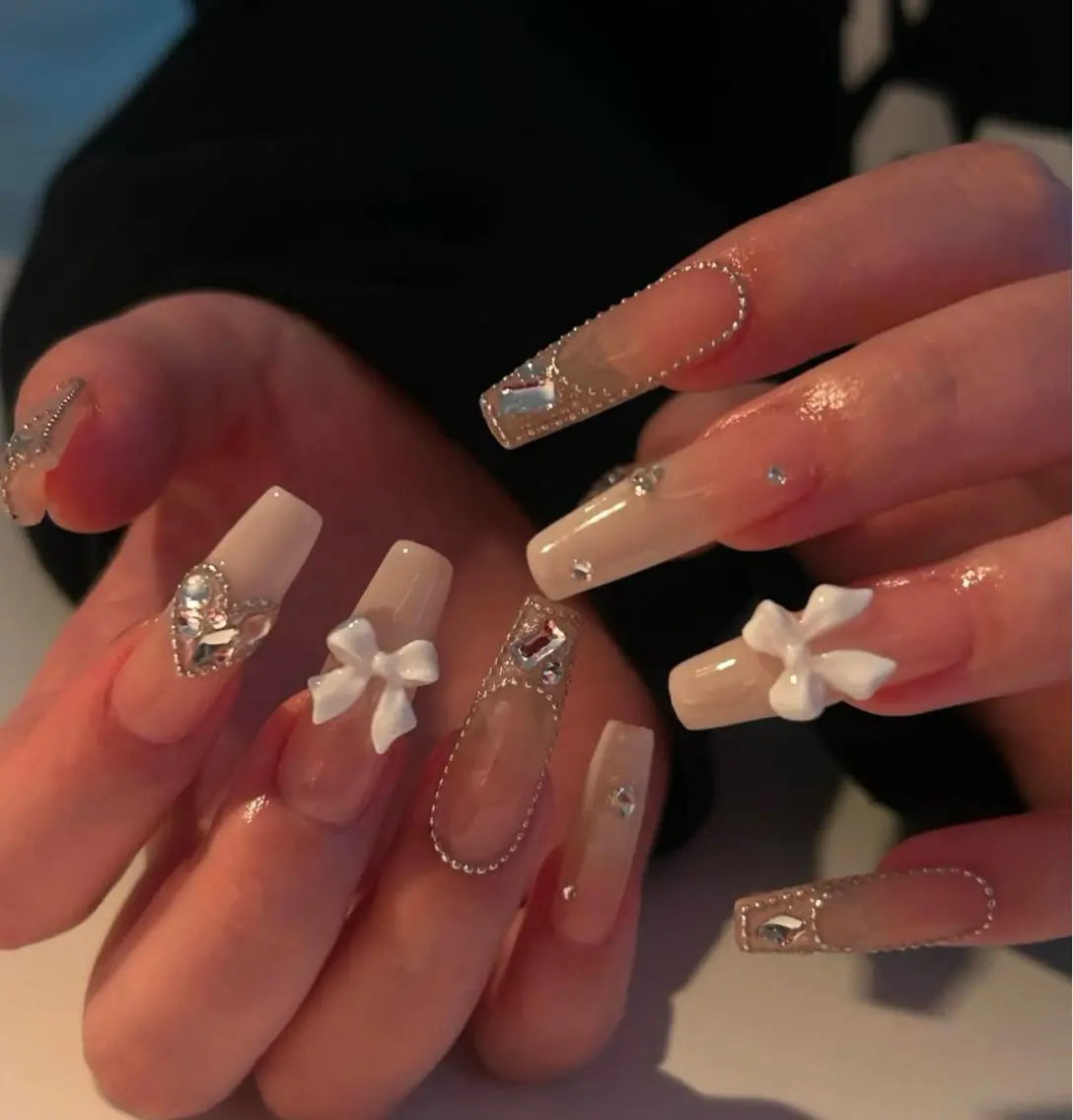 ネイル グラデーション キラキラネイル ワンカラーネイル 冬ネイル Jenn Nail Salonのネイルデザイン
