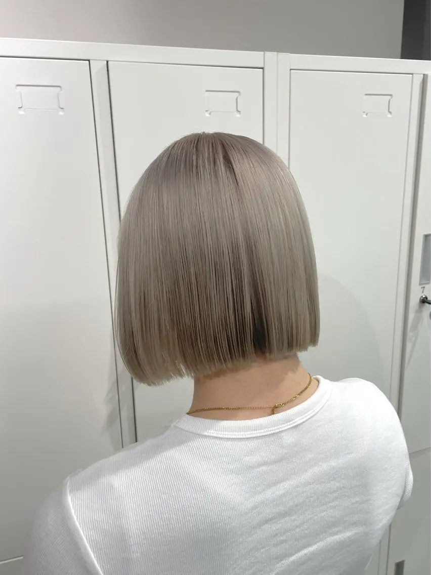 ショート カラー カット ヘアカラー トリートメント REINA ISHIDOのヘアスタイル