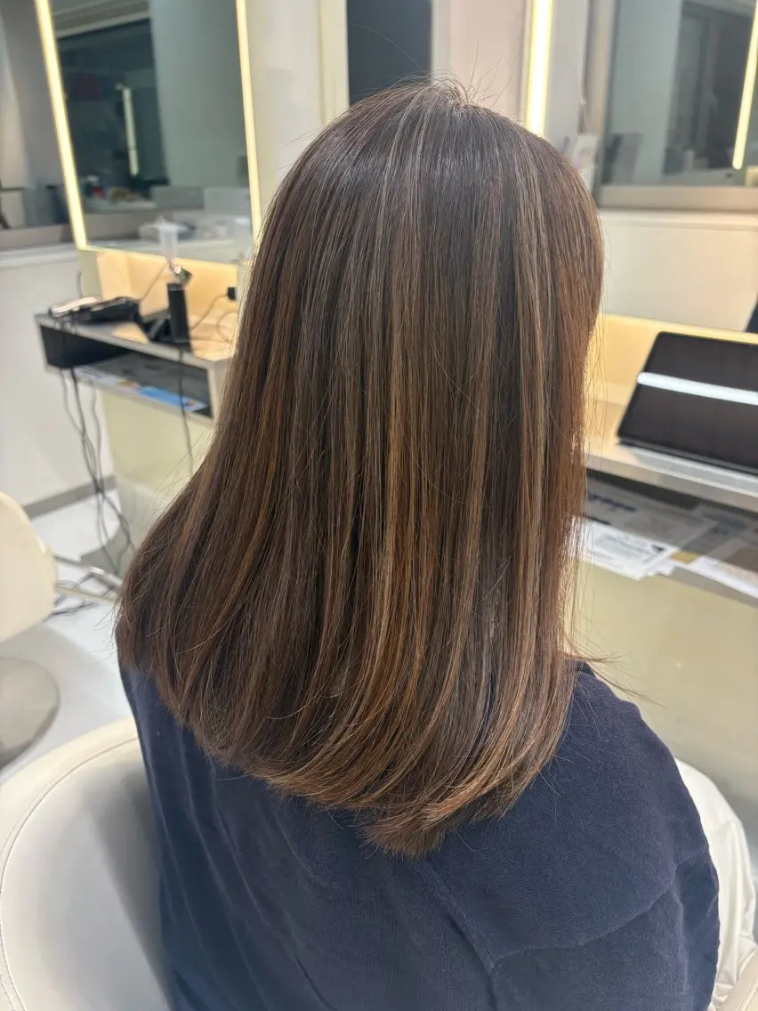 カラー ヘアカラー 半田 日菜多のヘアスタイル