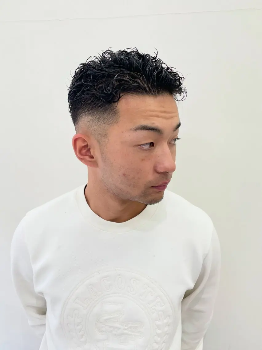 パーマ メンズ メンズパーマ スペインカール カット パーマ 慎太朗/パーマ/ボブ /センターパートのヘアスタイル