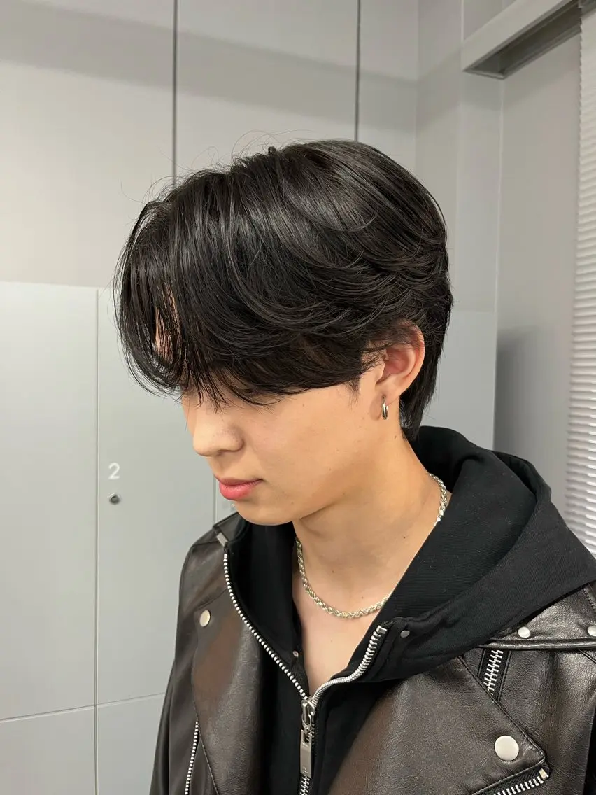メンズ アイカ🐺 メンズ韓国ヘアのヘアスタイル