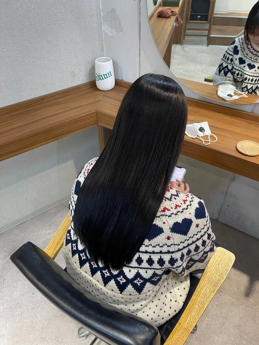 ロング ヘアカラー トリートメント EIGHT 濱田響のヘアスタイル