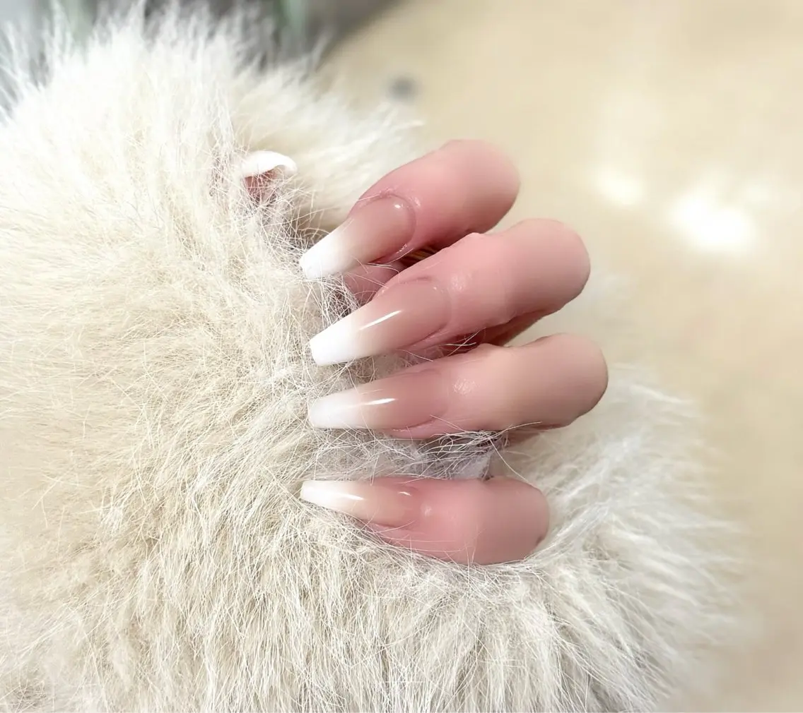 ネイル ハンドネイル UnFLAIR 🐱WAKANAのネイルデザイン