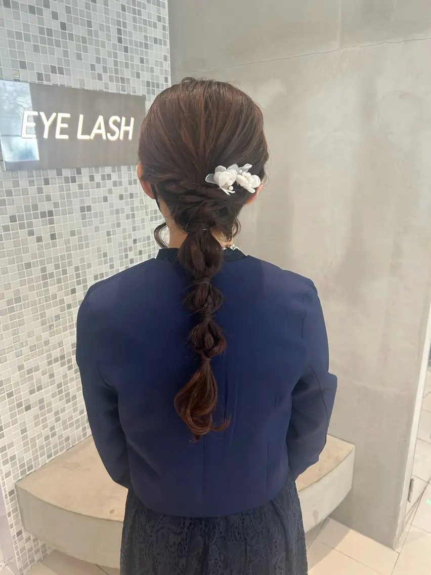 ロング ヘアアレンジ ヘアセット 透明感カラー🫧 nanohaのヘアスタイル