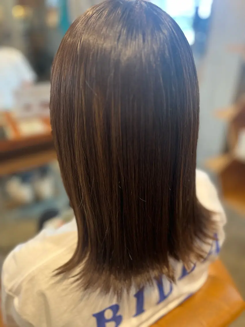 ミディアム カラー 大林 美優のヘアスタイル
