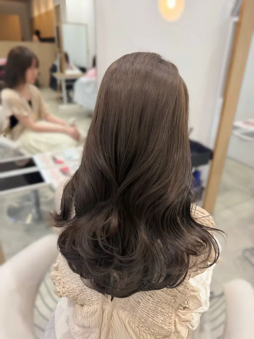 ロング カット ヘアカラー SONA/レイヤー/ 顔周り/ダブルカラーのヘアスタイル