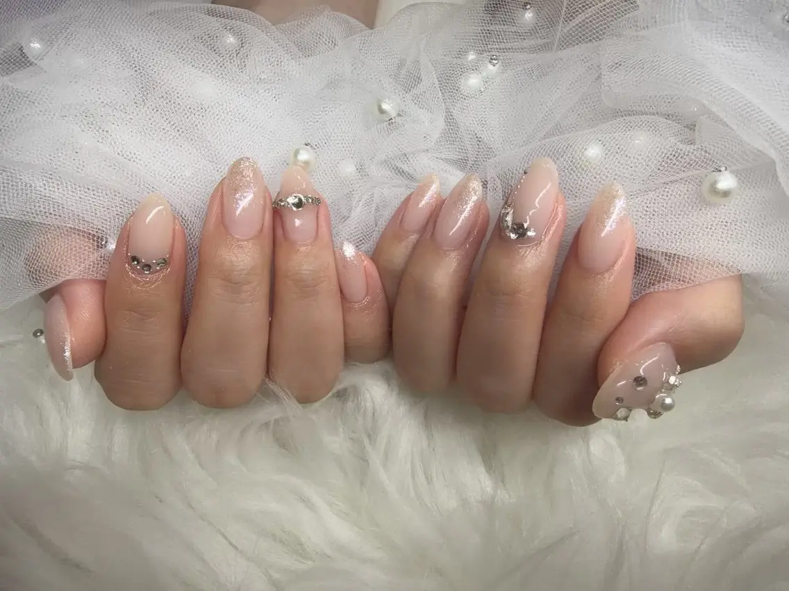 ネイル &ME サンのネイルデザイン
