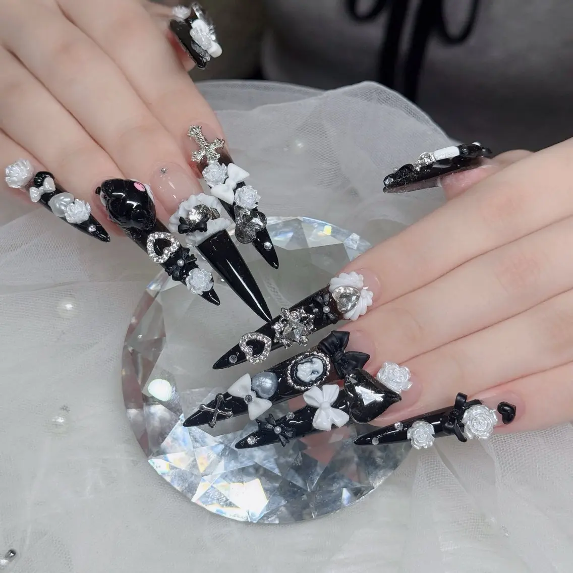 ネイル フットネイル フレンチネイル グラデーション 韓国ネイル ロングネイル ハンドネイル HOT Nail Salonのネイルデザイン