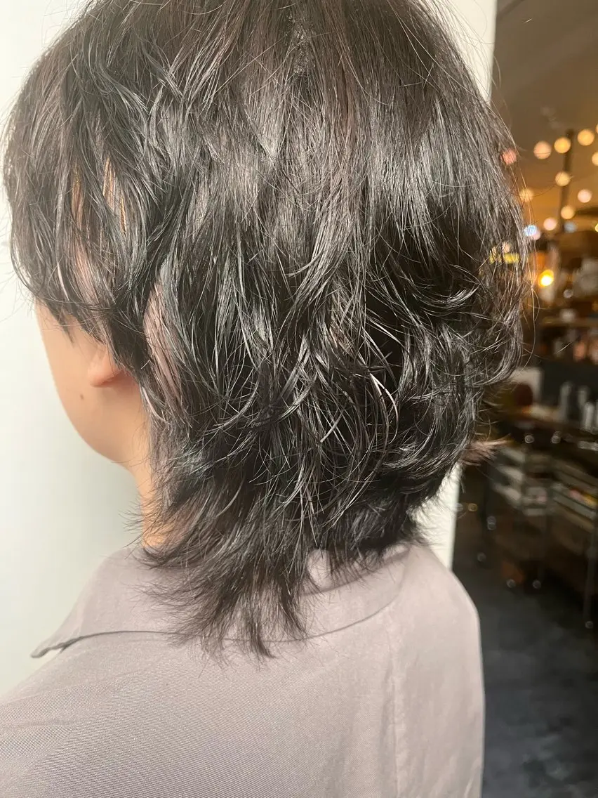 ショート カラー パーマ ピンクカラー 伸ばしかけ ウルフカット ヘアカラー 佐藤 聖音のヘアスタイル
