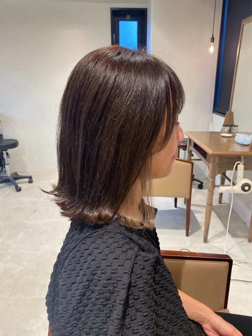 ミディアム カット ヘアカラー トリートメント 酸性ストレート/ブリ ーチなしWカラー河本のヘアスタイル