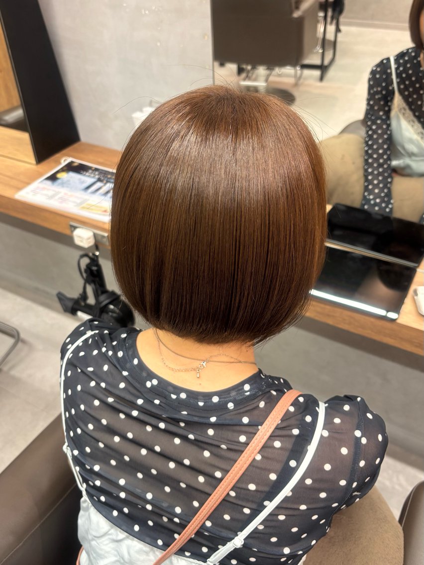 ショート カラー ブリーチ ブラウンカラー ブリーチなしカラー ヘアカラー 🤍艶モテカラー♡ ブラウン🤍Rimiのヘアスタイル