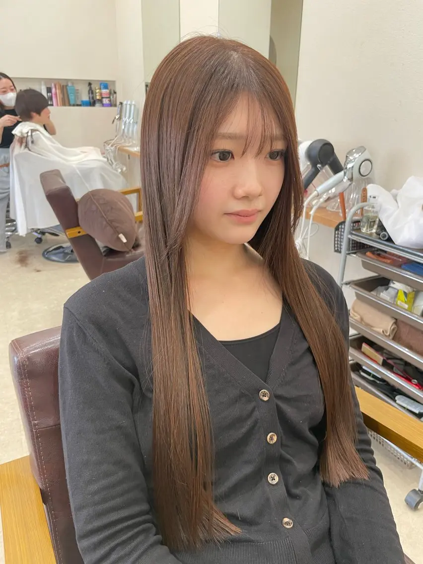 ロング カット 鈴木 梨瑚のヘアスタイル