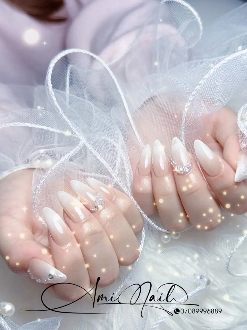 ネイル ハンドネイル Ami Nailsのネイルデザイン