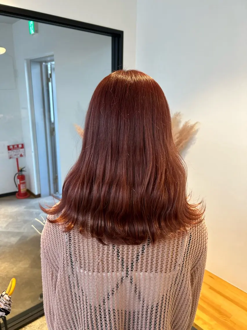 ミディアム カラー カット ヘアカラー トリートメント KOTOMI .のヘアスタイル