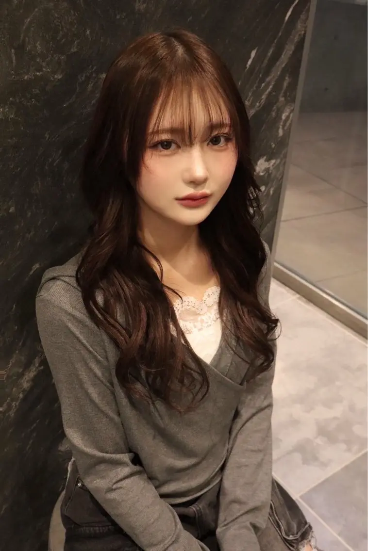 セミロング カラー ブラウンカラー カット ヘアカラー トリートメント レイヤー/ブリーチ iwamiya岩見谷のヘアスタイル