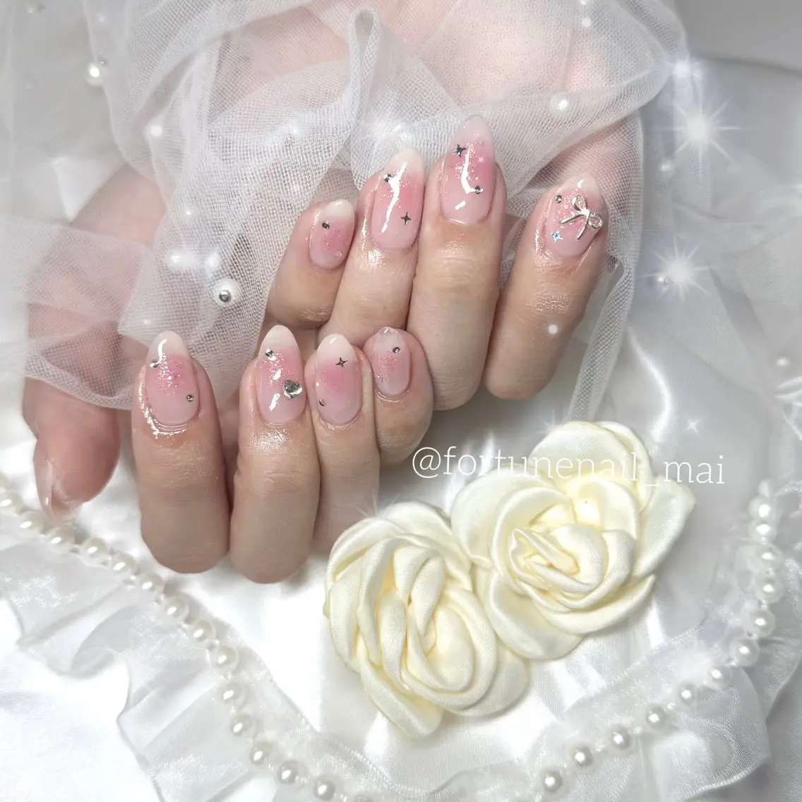 ネイル チークネイル ハンドネイル 🎀Mai 🎀最短4/8🈳のネイルデザイン