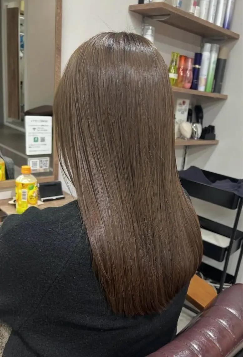 カラー 平松 佳恋のヘアスタイル