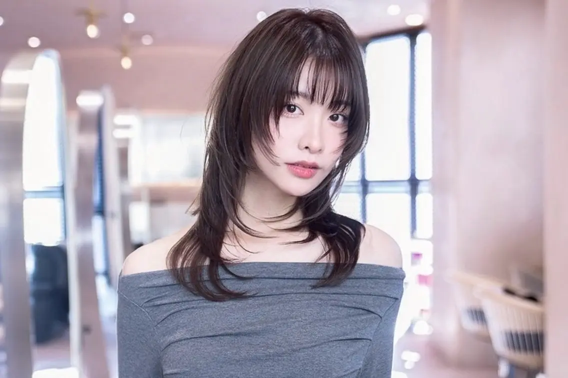 ミディアム ヘアセット ミディアムレイヤー/ 髪質改善/堅亘のヘアスタイル