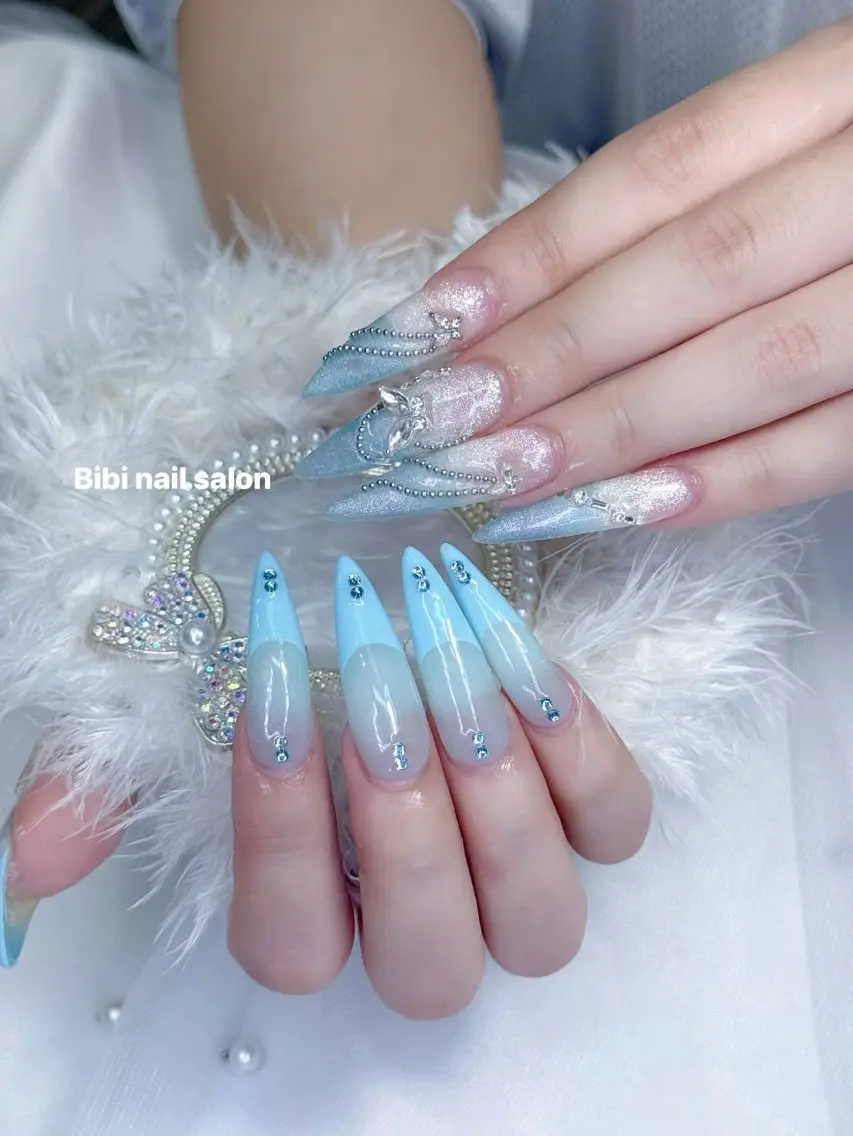 ロング ハンドネイル Chann Channのネイルデザイン