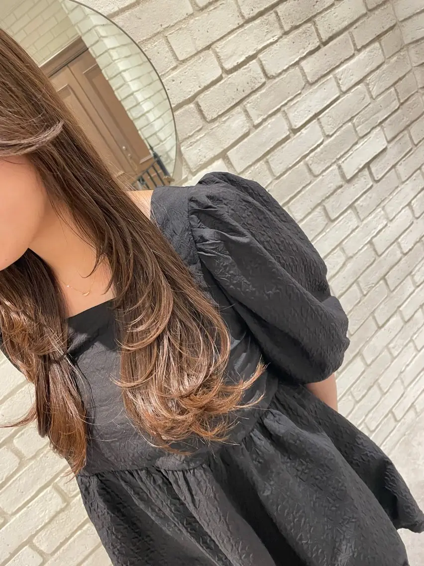 ロング ハイレイヤー レイヤーカット シモカワ マシロのヘアスタイル