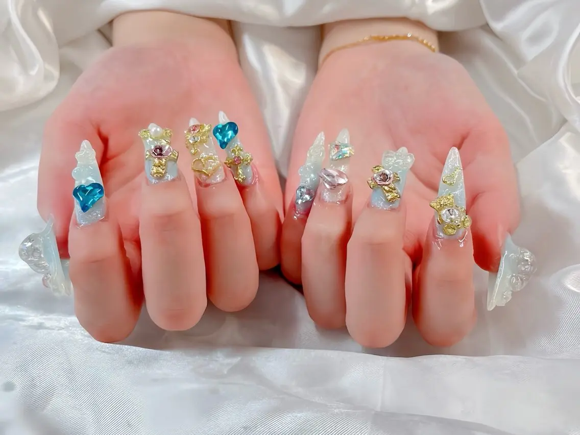 ネイル オーロラネイル ブルー フラッシュネイル フラワーネイル フットネイル ハンドネイル Rin Nail 新大久保店のネイルデザイン
