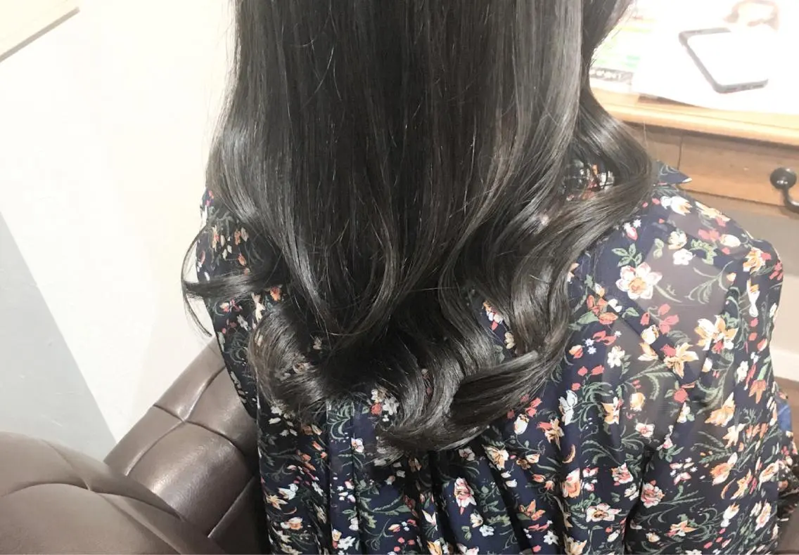 セミロング カラー ヘアアレンジ アディクシーカラー 柔らか垢抜けｶﾗｰと ｶｯﾄ🫧ASUKAのヘアスタイル