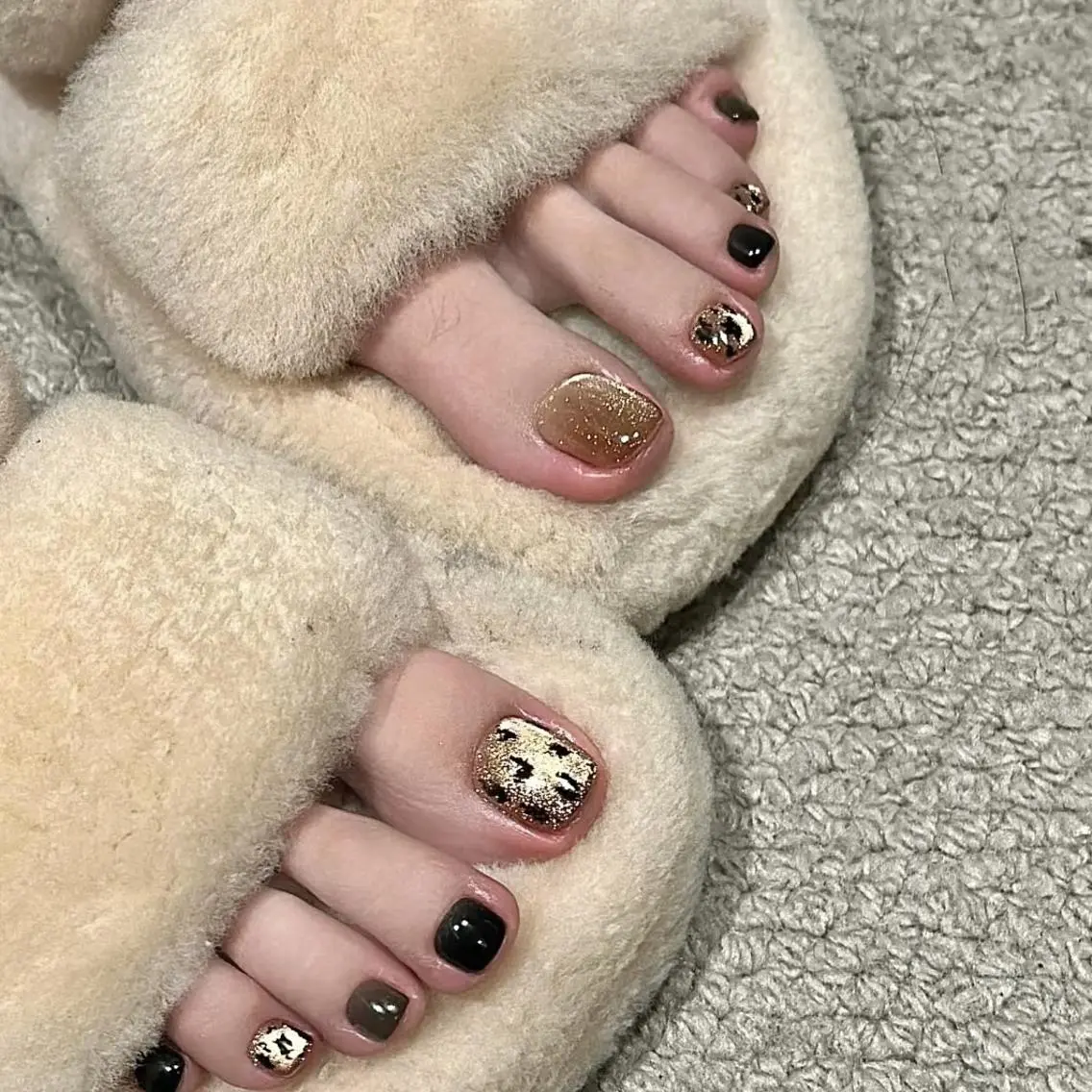 ネイル フットネイル queensnail 🧸mikaのネイルデザイン