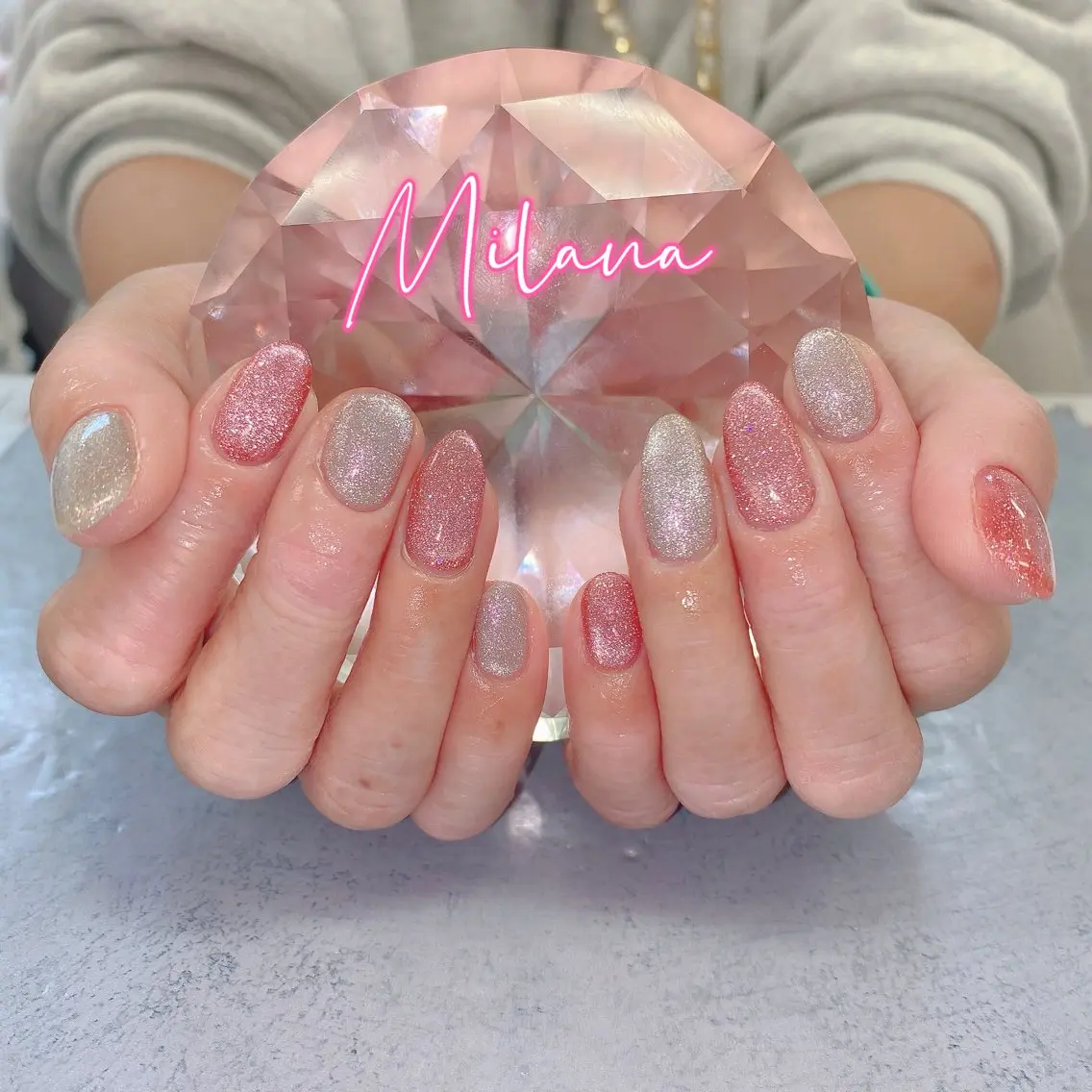 ネイル マグネットネイル シンプルネイル ハンドネイル Milana （研修生メニュー）のネイルデザイン