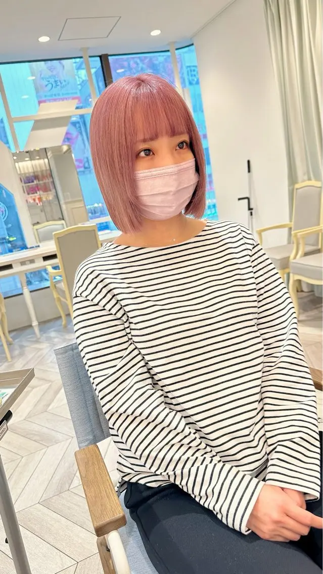 ショート カラー ヘアカラー トリートメント 小顔レイヤー/ ベージュ🤍Rieのヘアスタイル