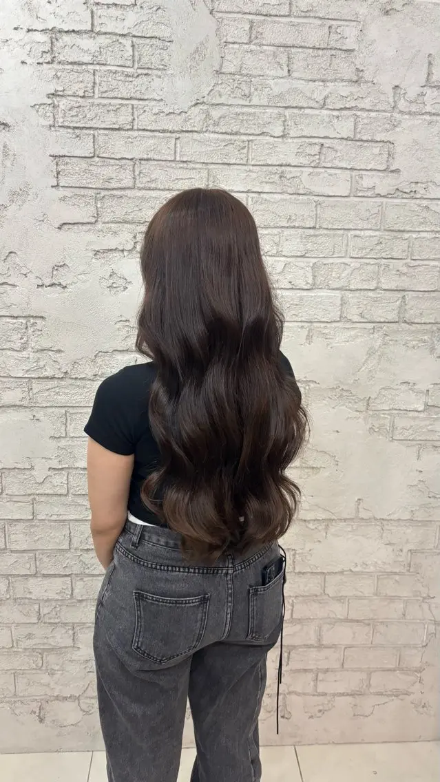 ロング チョコレートブラウン ヘアカラー ブリーチモデル/ Yuu🎀🖤のヘアスタイル