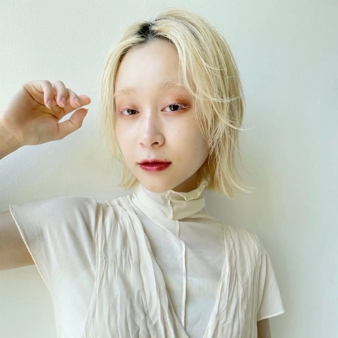 ショート カラー 💖ハイトーン特化 💖nanaのヘアスタイル