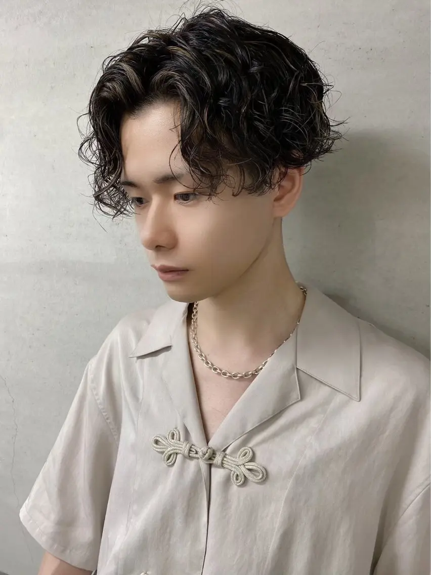 ショート カラー パーマ ヘアアレンジ メンズ センターパート メンズパーマ メンズ特化酒井翔太 /メンズカット/名駅のヘアスタイル