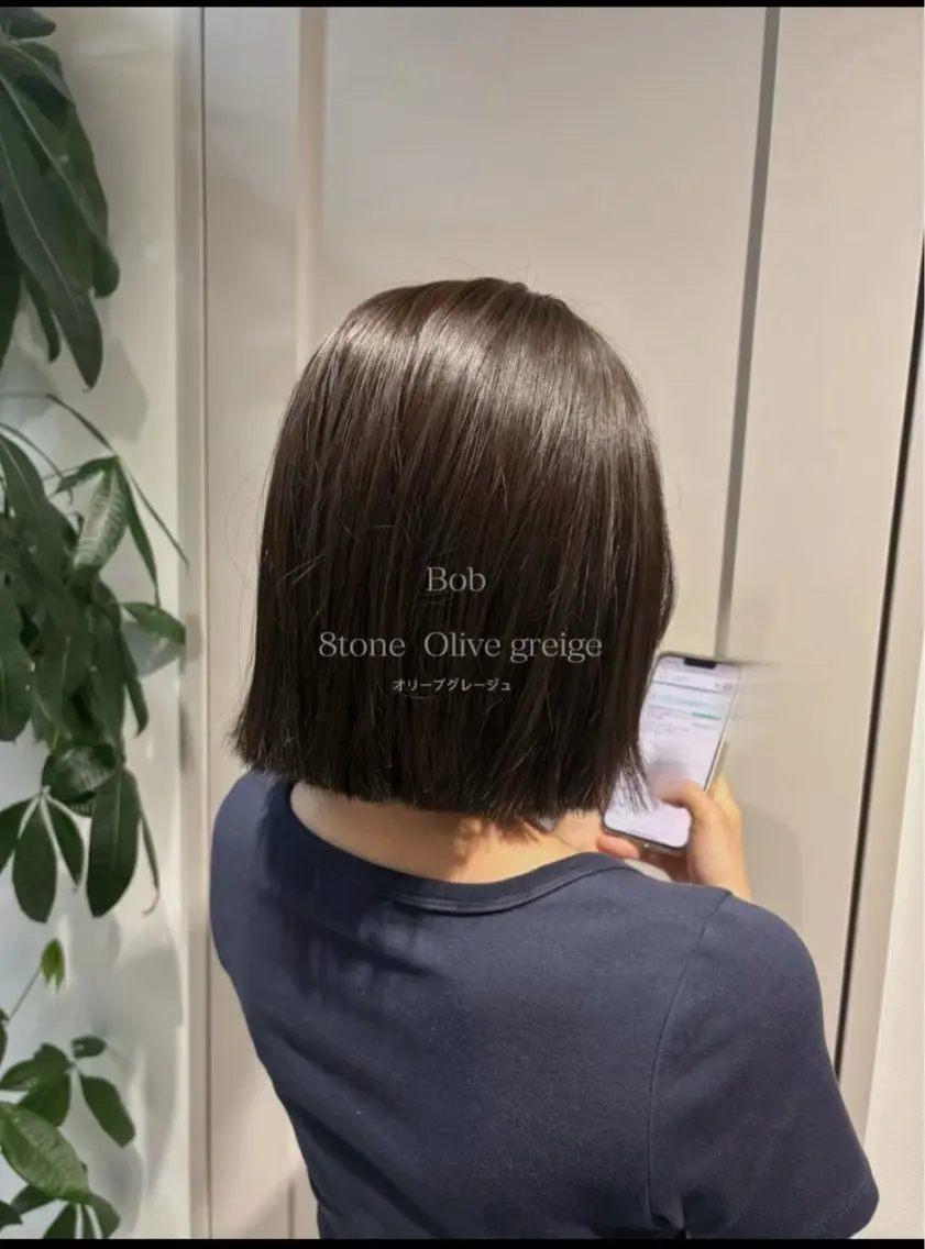 ミディアム カラー グレージュ オリーブグレージュ オリーブグレー ヘアカラー ヘアセット 百瀬 友香のヘアスタイル