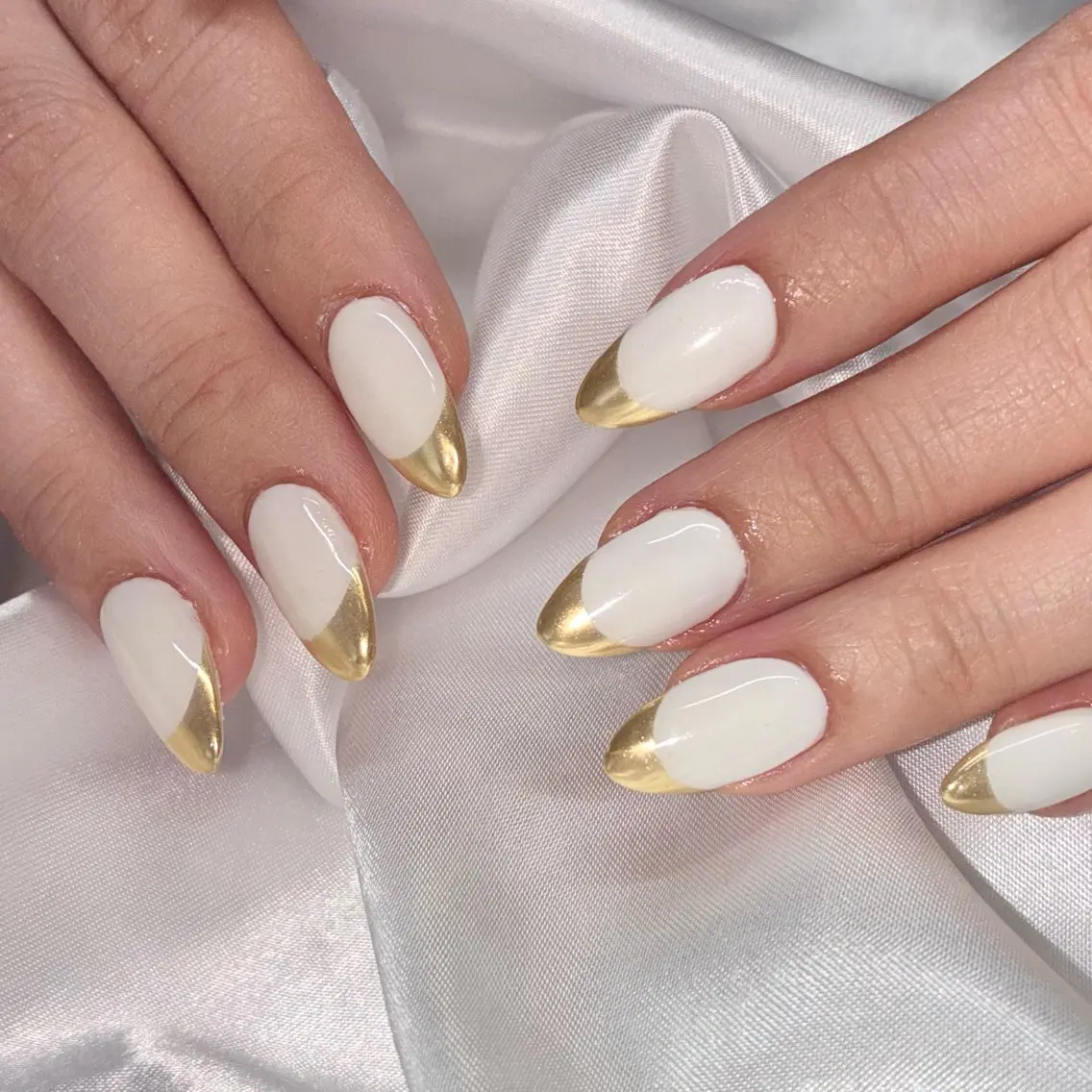 ネイル ミラーネイル ハンドネイル Nail ヌシん家 AKANEのネイルデザイン