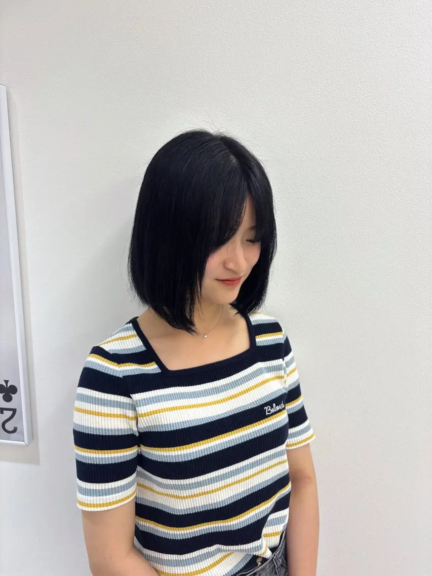 ミディアム Haruna/河原町 ハイトーン🤍のヘアスタイル