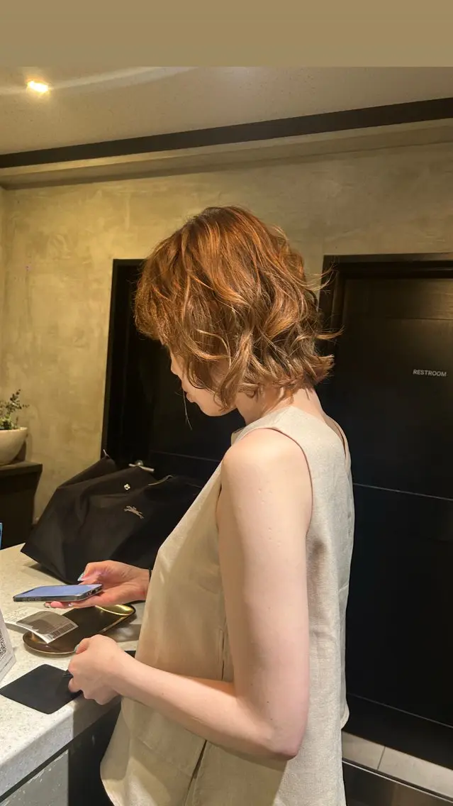 ミディアム カラー パーマ カット ヘアカラー パーマ タナカ カナ🫧のヘアスタイル