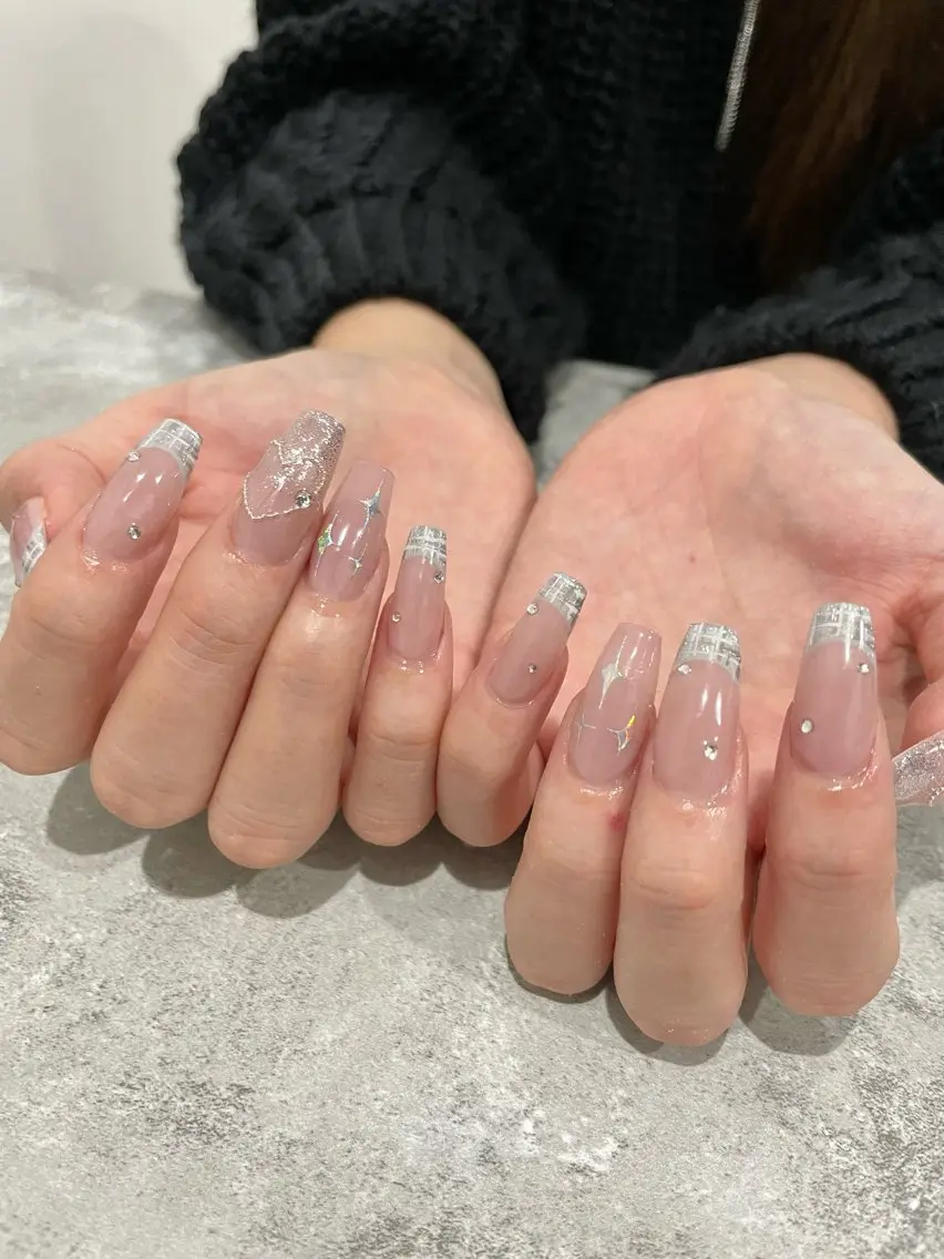 ネイル 持ち込み ハンドネイル Raviliss ♡のネイルデザイン