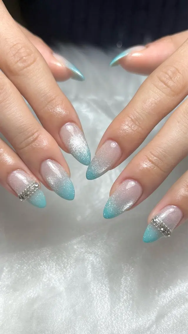 ネイル チークネイル ドット フラッシュネイル フラッシュマグ 韓国ネイル ハンドネイル nail salon Anela🪽🫧のネイルデザイン