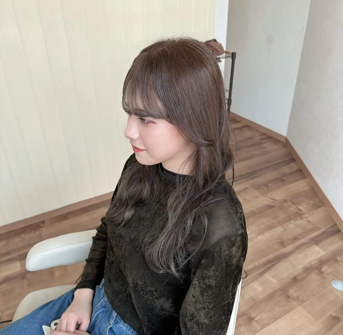 セミロング カット 縮毛矯正 艶髪カラー/髪質改善 細貝 舞利のヘアスタイル