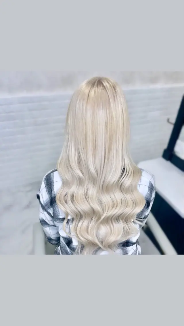 ロング カラー tace新宿 めいのヘアスタイル