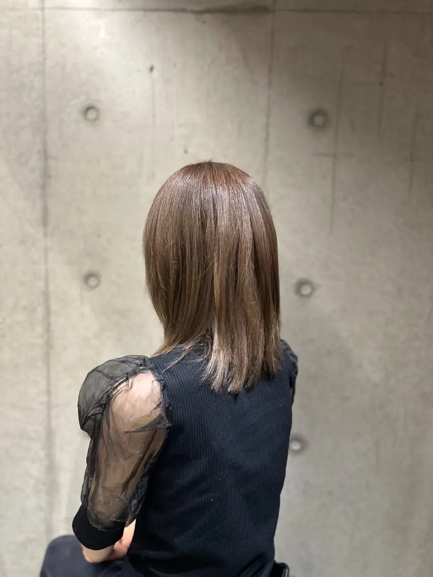 ミディアム 大川内 結菜のヘアスタイル