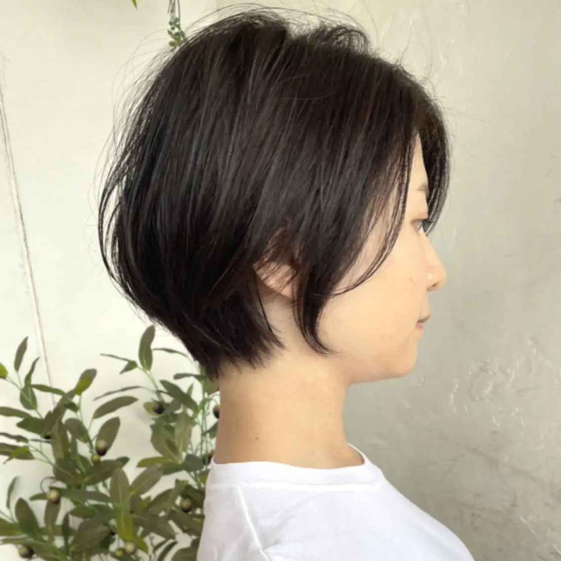 ショート カラー ショートボブ ハンサムショート 丸みショート デザインカラー ハイライトカラー カット 縮毛矯正 京都大人女性ショート 徒歩1分/秋山のヘアスタイル