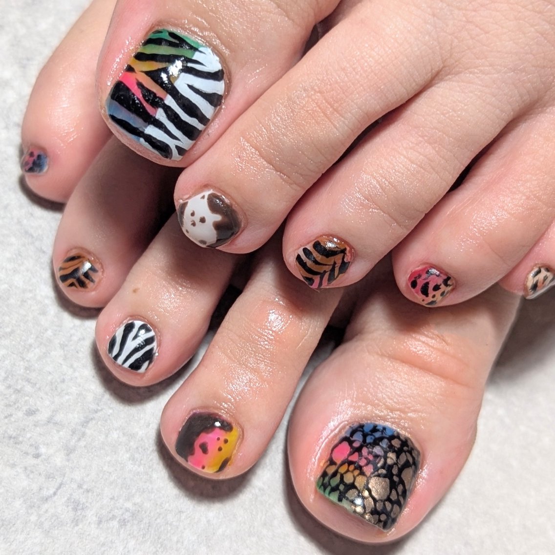 ネイル アニマル柄 フットネイル 推しネイル | 　aycnailのネイルデザイン