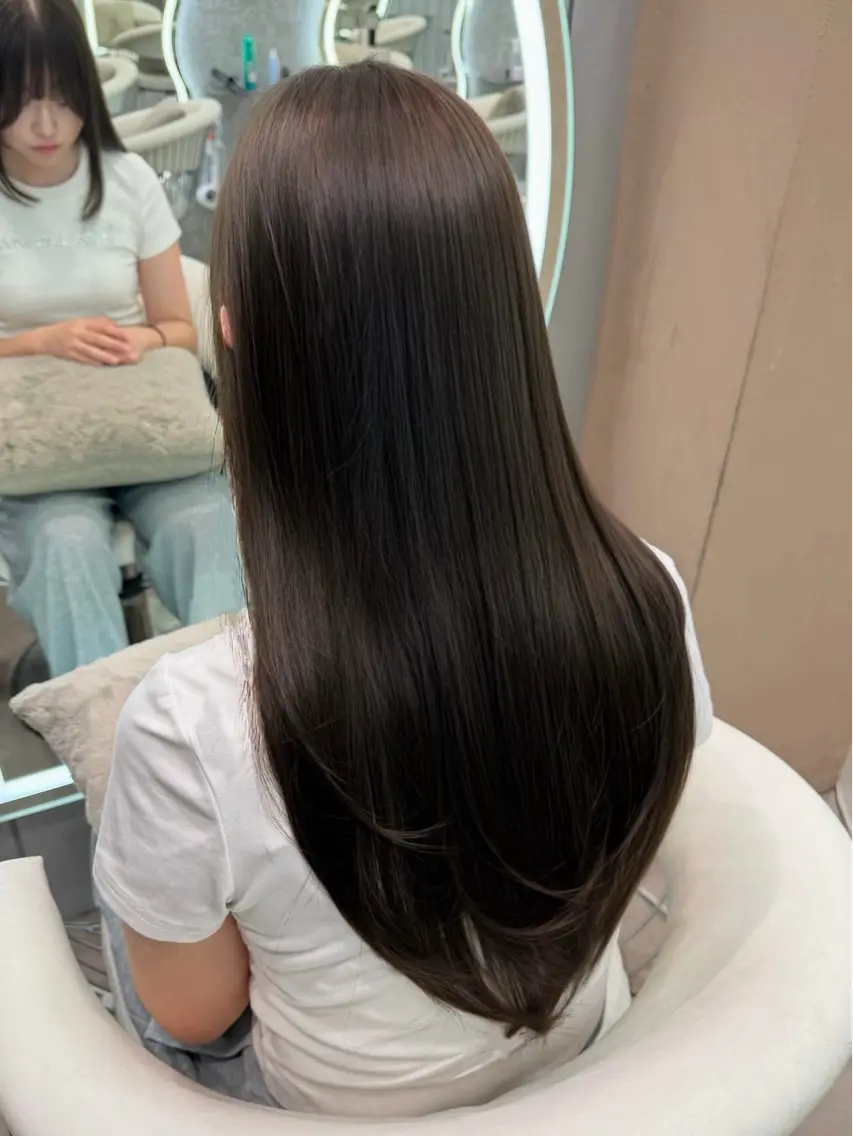 ロング ヘアアレンジ アッシュ ボブ くびれヘア 顔まわりレイヤー 顔周りカット カット 縮毛矯正 トリートメント ヘアセット 大宮‎縮毛矯正🩵 レイヤー　佐藤和のヘアスタイル