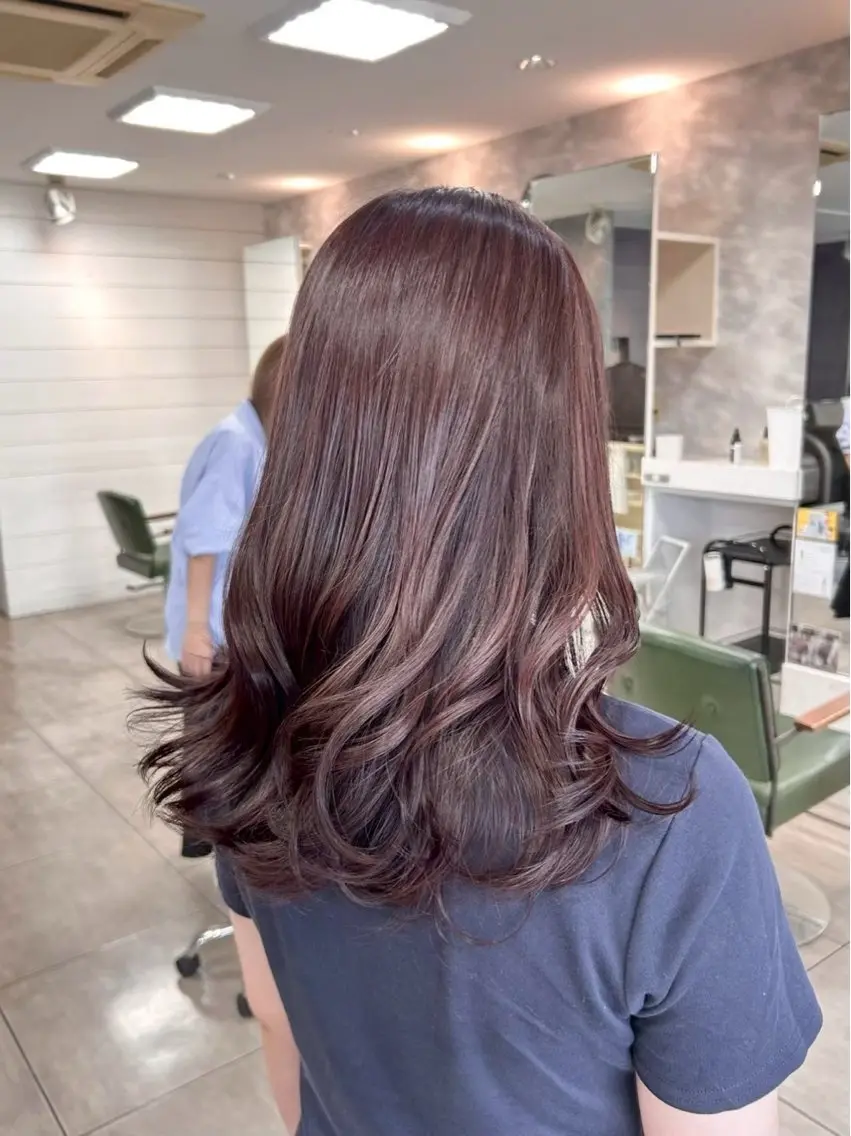 セミロング カラー ヘアカラー 西岡 英菜のヘアスタイル