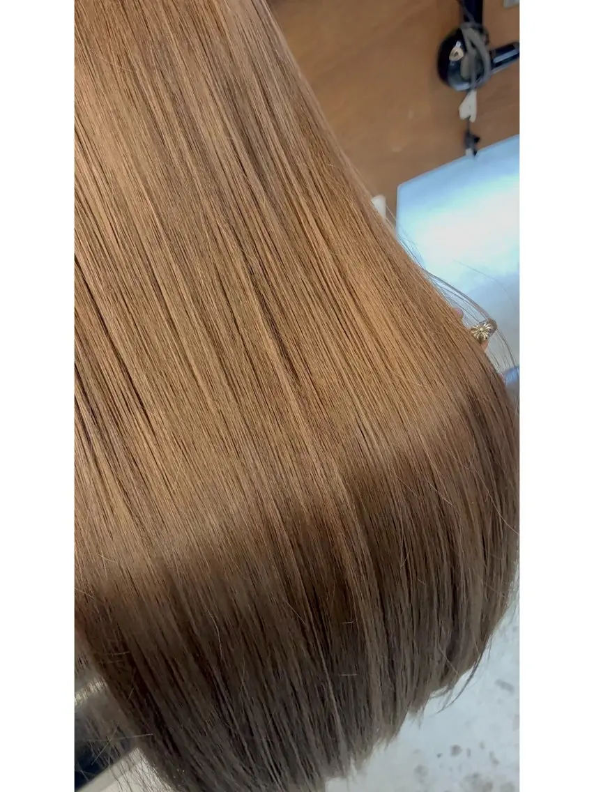 ロング カラー ブリーチ 透明感カラー ダブルカラー グレージュ ミルクティーグレージュ ヘアカラー サヤ/透明感カラー/ 美髪矯正のヘアスタイル